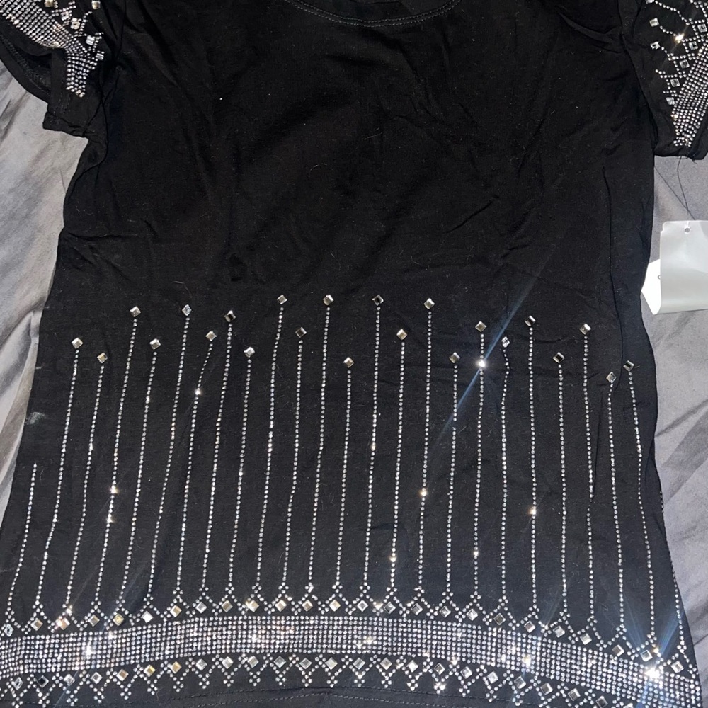 T-shirt with glass stones